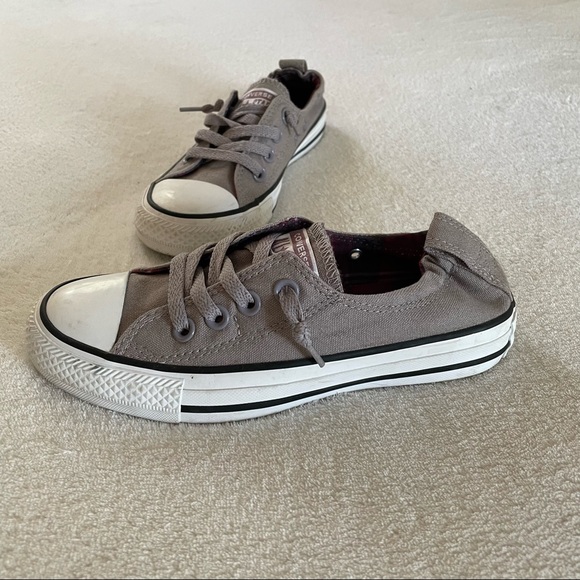 Converse Low Tops - Picture 3 of 7